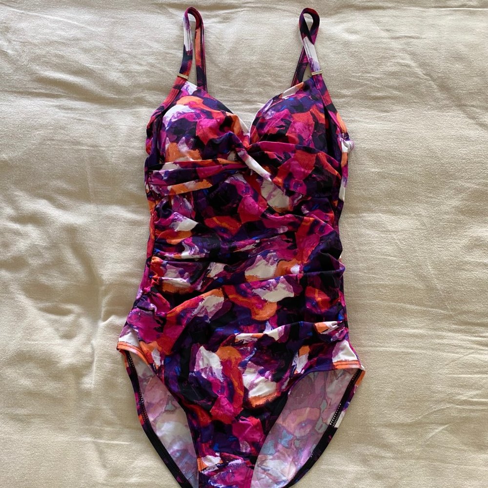 Calvin Klein Women One Piece Swim Size 6 Twist Front Floral